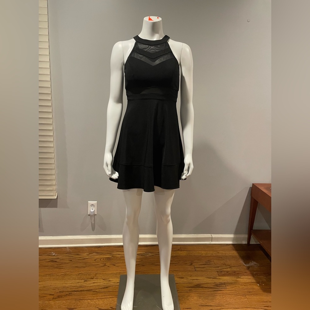 Black Windsor dress Size Medium